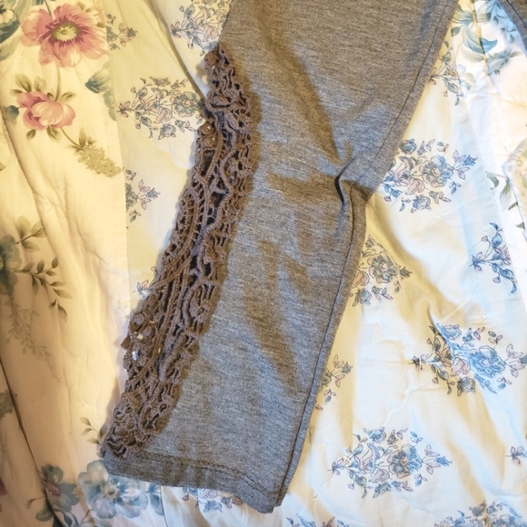 Grey Embroidery Tunic NWOT {XJF•MC}, XL - Picture 6 of 7